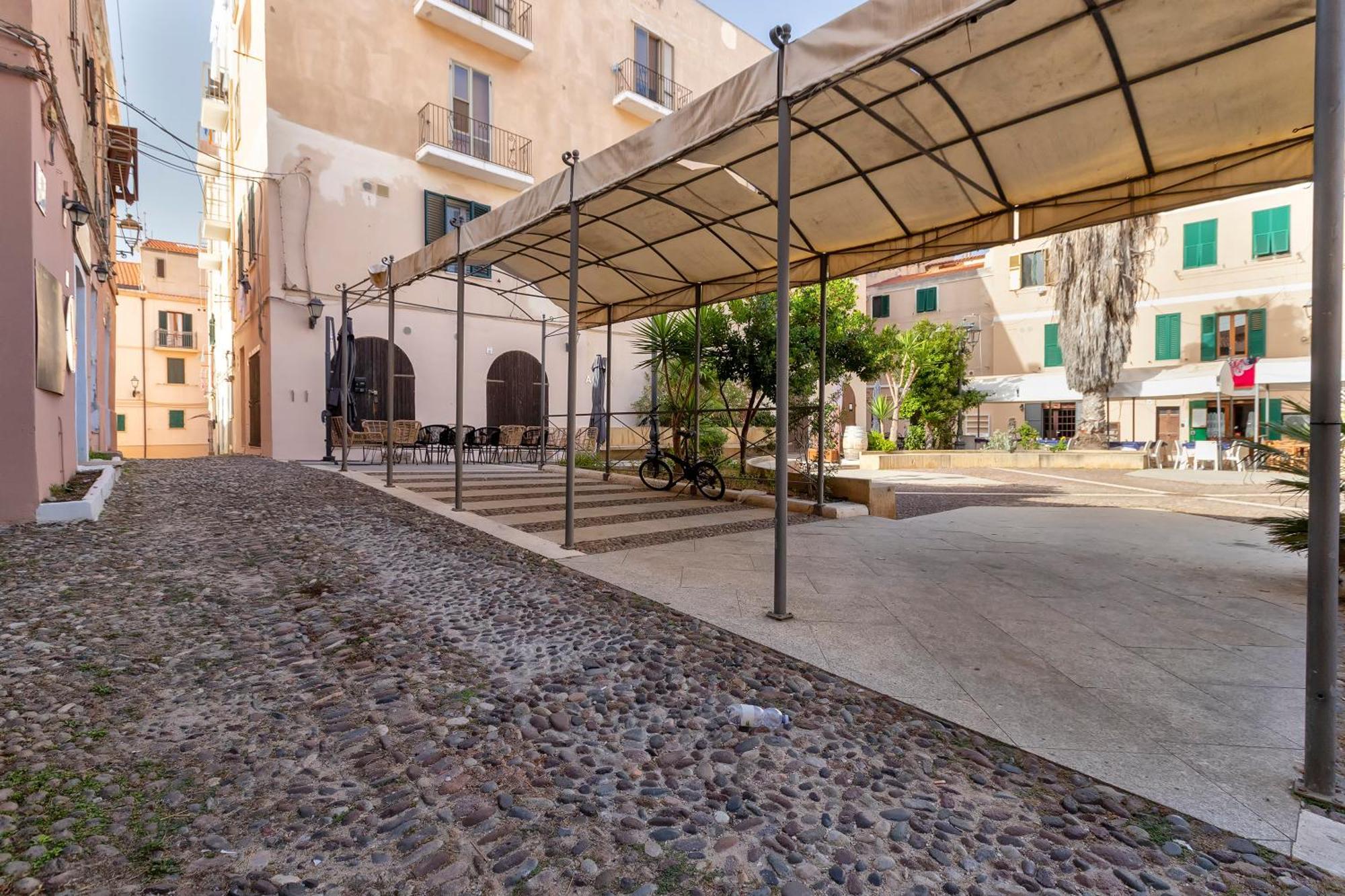Апартаменты Sardinia Re - Casa Pinuccia Альгеро Экстерьер фото